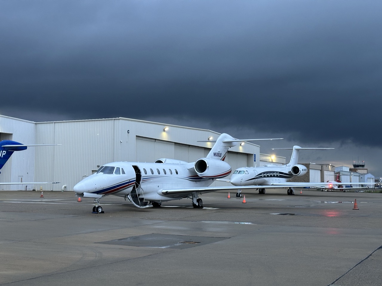 Private jet fleet on the ramp, supplemental charter lift